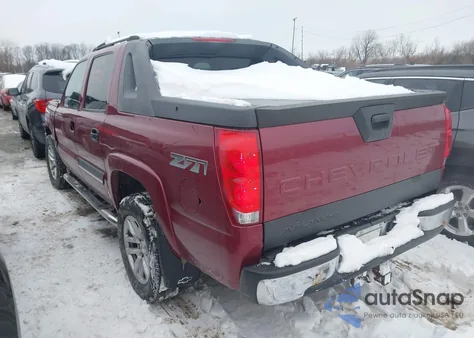 2005 Chevrolet Avalanche 1500 Z71 из США, поврежденный, VIN 3GNEK12Z95G163449